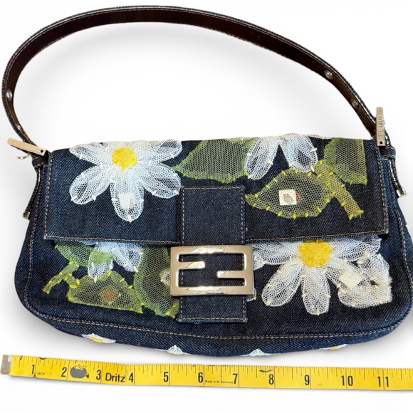 Vintage Fendi Daisy Embroidered Denim Baguette Flower Mesh Appliqué Y2K Bag - Picture 9 of 16